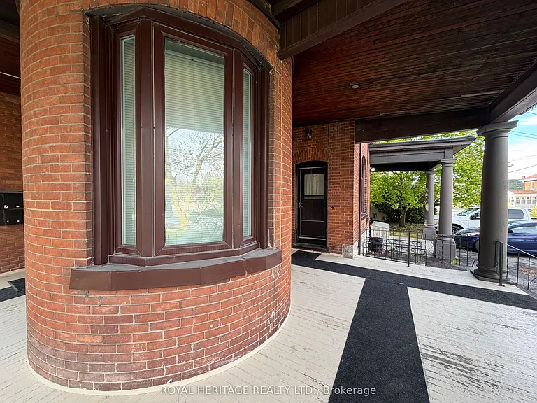 80 Bridge St W #4 — Photo 17