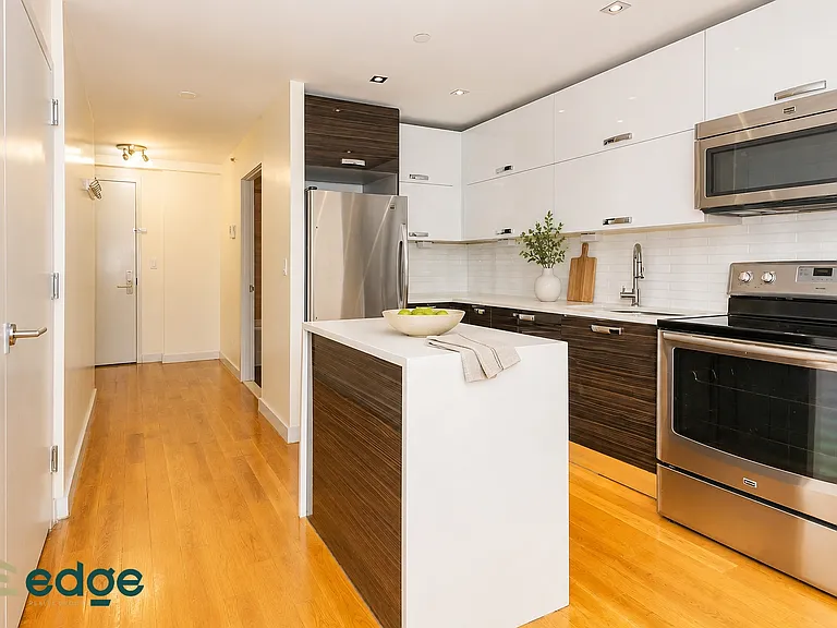392 Saint Marks Ave #2D — Photo 3