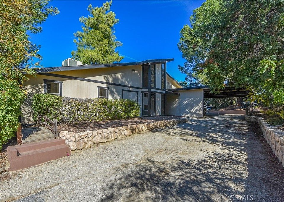 1st image of 28405 Vista Del Valle