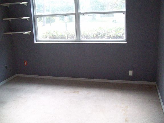 3rd image of 6106 Hilda St