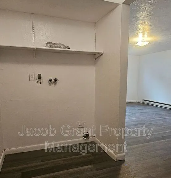 1340 Paul St #4 — Photo 4