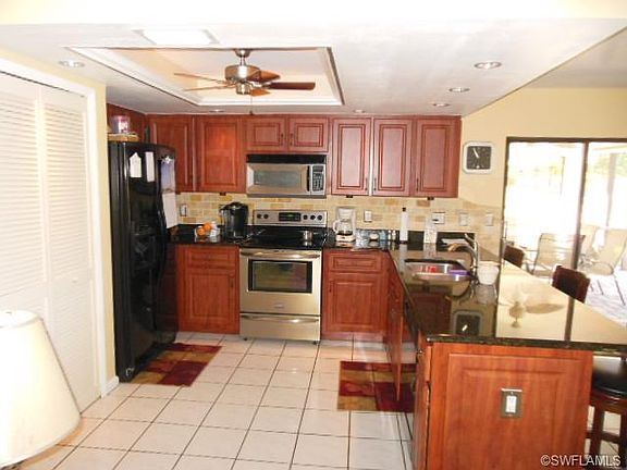 2nd image of 4412 SW 5th Ave