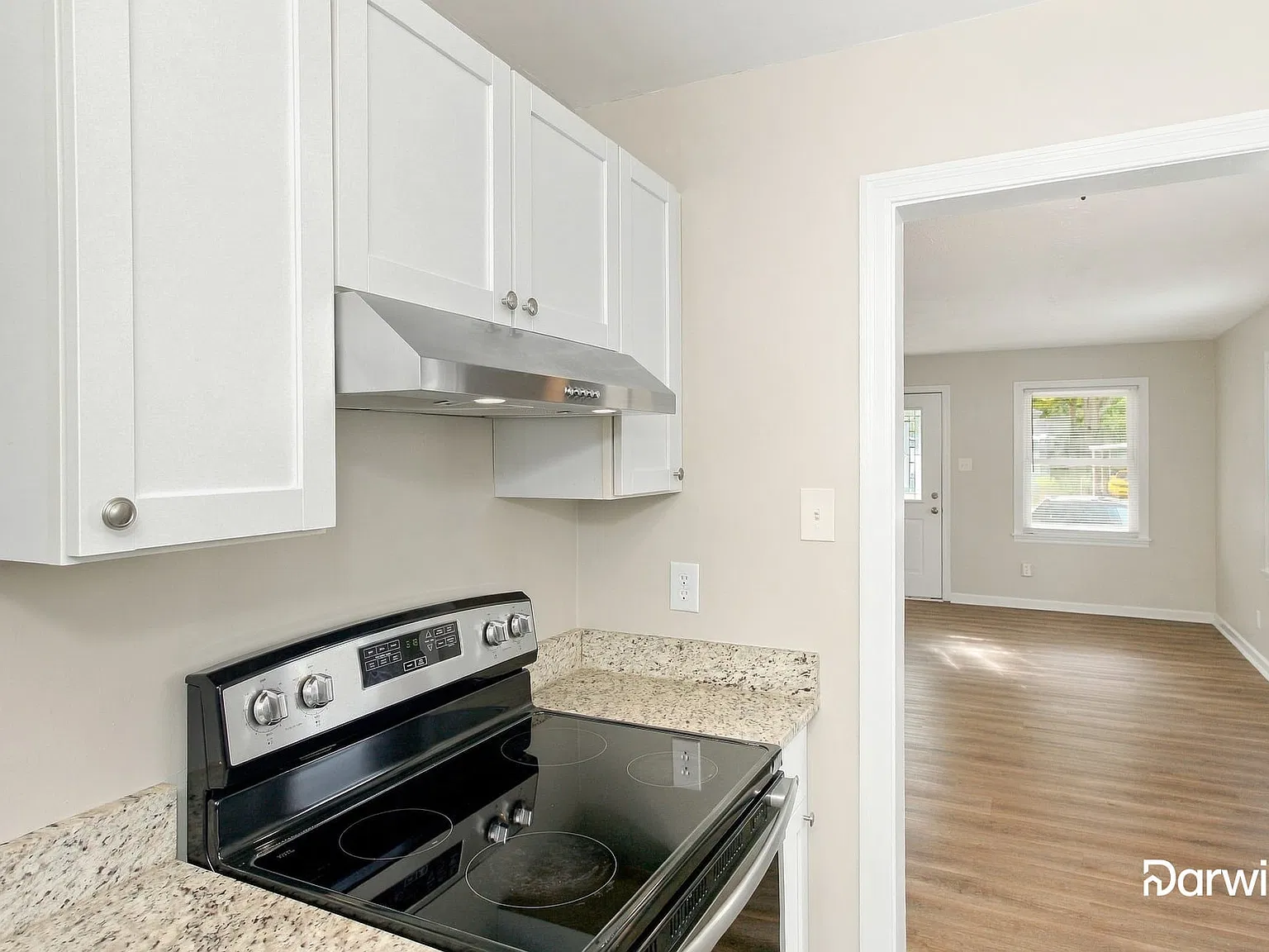 2 bed, 1.0 bath, 768 sqft, $1,240 — Photo 4