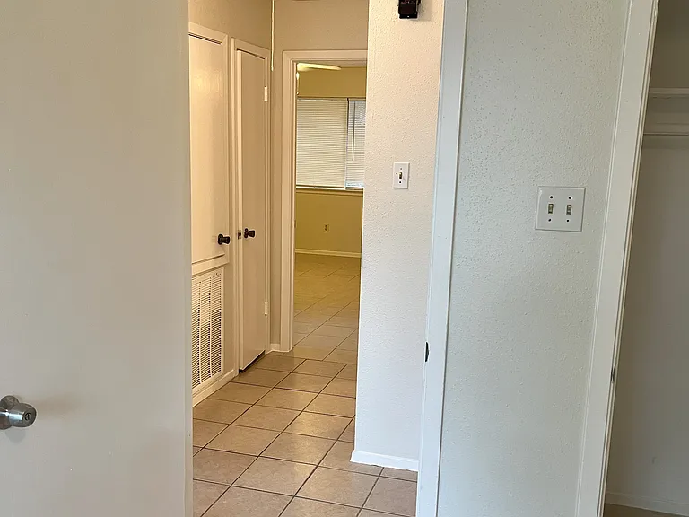 269 Willoughby Dr — Photo 12