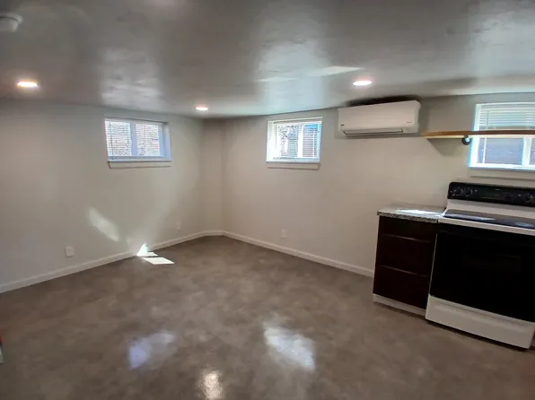 307 S Lewis St #3, Stillwater, OK 74074