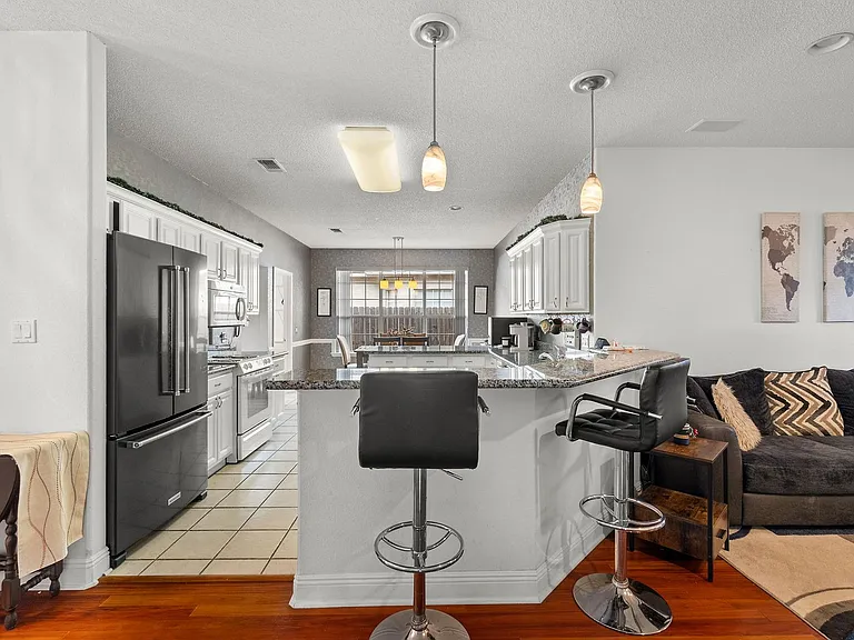 8432 Millstream Dr — Photo 14