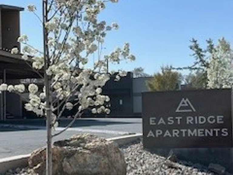 Eastridge — Photo 41