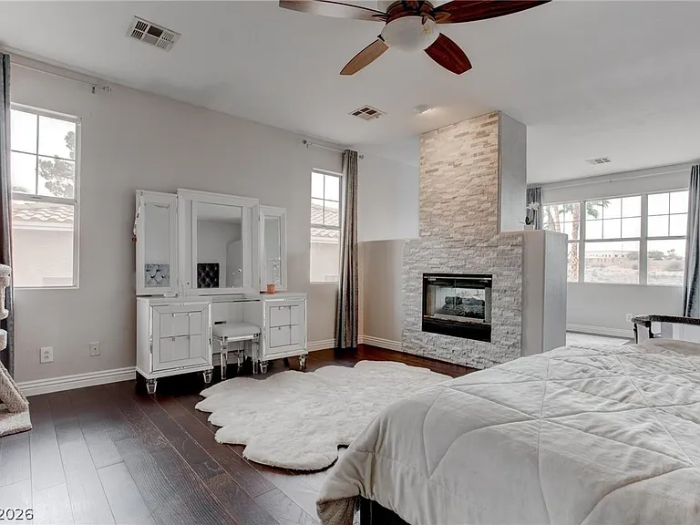2500 Hacker Dr — Photo 26