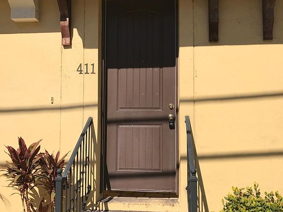 2nd image of 411 W De Leon St