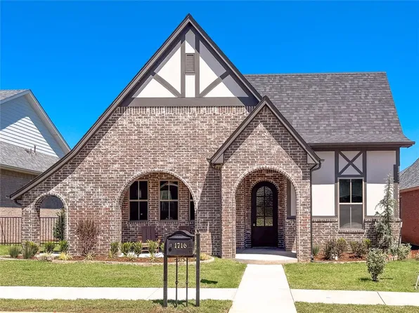 1716 Paseo Pl, Edmond, OK 73034