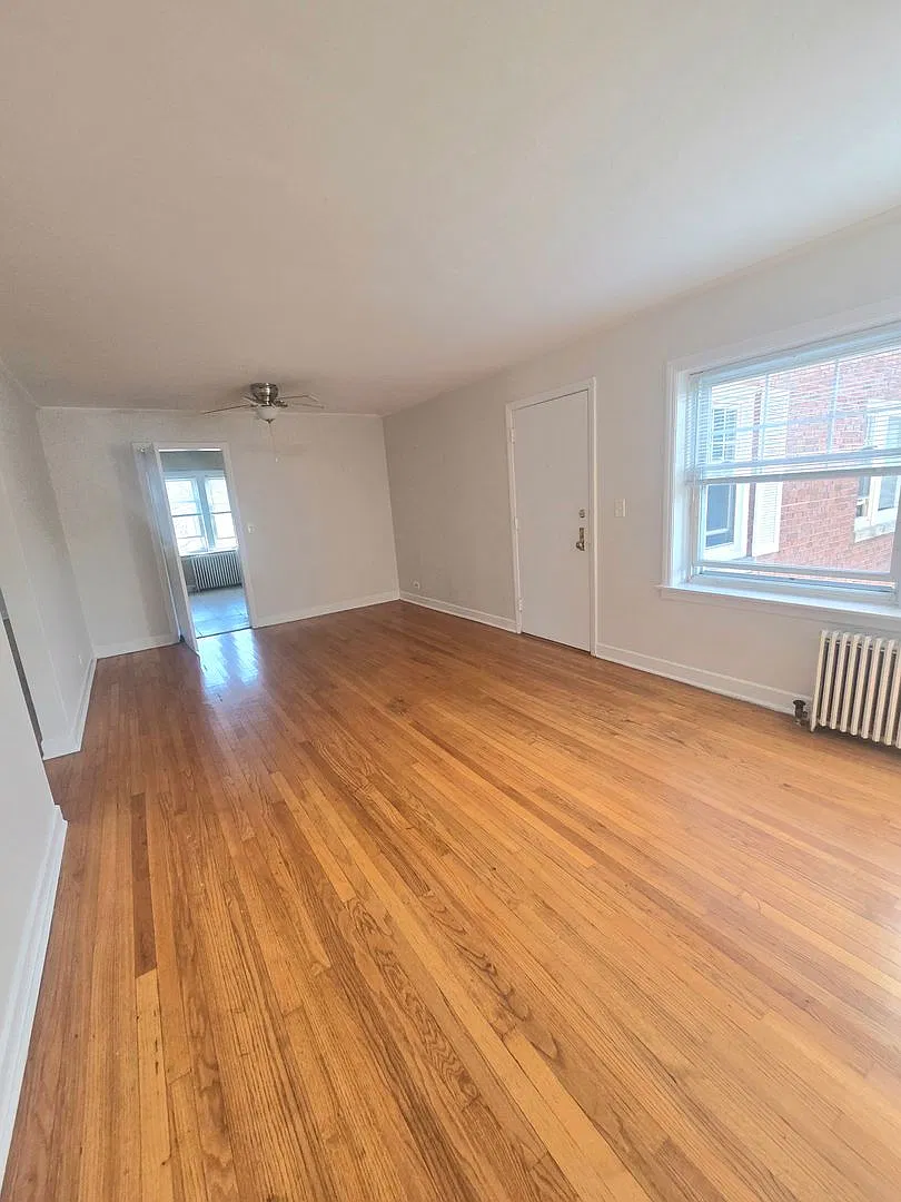 1217-27 Harvard Terrace — Photo 4