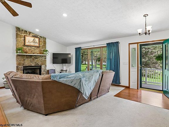 4th image of 107 Mine Rd #41
