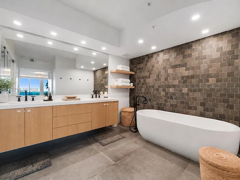 400 Alton Rd #1206 — Photo 12