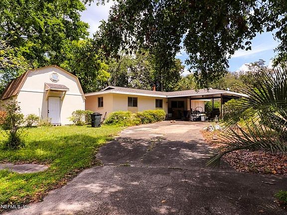 5th image of 5615 Saint Isabel Dr