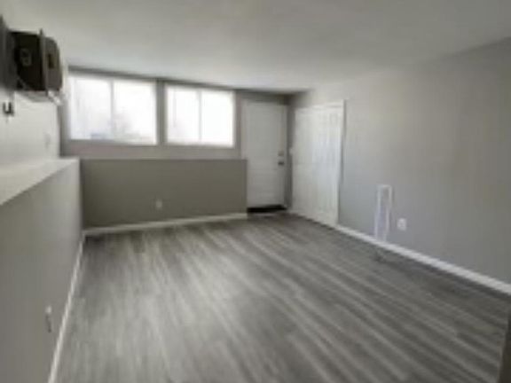 4th image of 96 Hecker St Floor 1