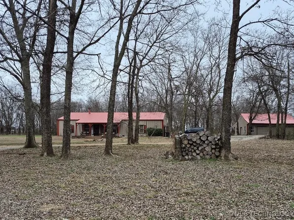 9615 E Pecan Ln, Claremore, OK 74019