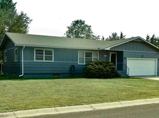 643 Michael Rd, Newton, KS 67114