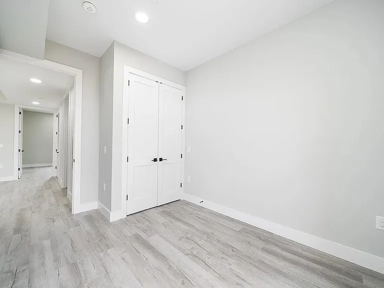 187 Culver Avenue — Photo 18