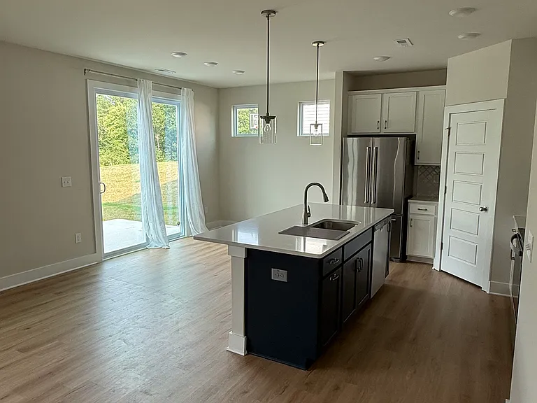 82 Little Creek Dr — Photo 8
