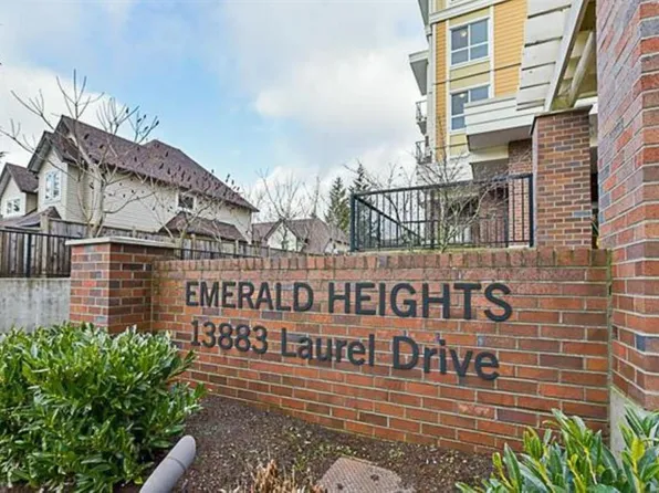 13883 Laurel Dr #616, Surrey, BC V3T 1A8