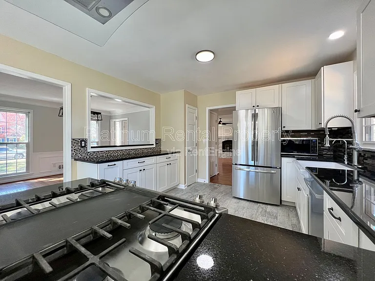 3707 Rogers Cv — Photo 11