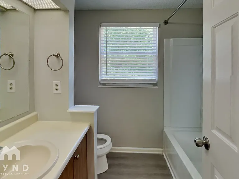 12212 Woodside Falls Rd — Photo 16