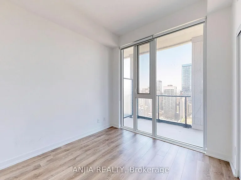20 Edward St #2711 — Photo 13