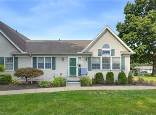 4035 Woodlands Dr, Vermilion, OH 44089