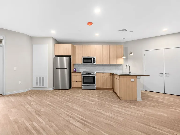The Keystone Apartments — Photo 97