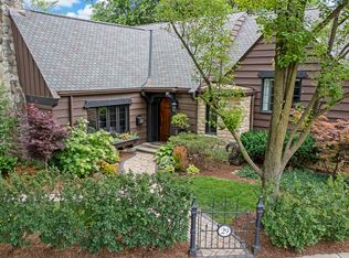 29 Dover Ave, La Grange, IL 60525