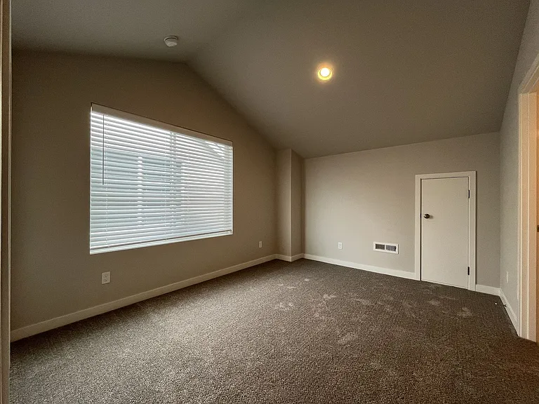 2157 36th Ave — Photo 32