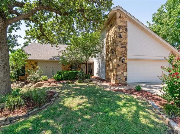 2416 Chimney Hill Ct, Edmond, OK 73034