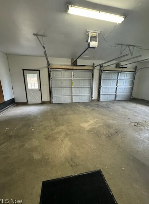 3 bed, 2.5 bath, 1800 sqft, $1,800 — Photo 2