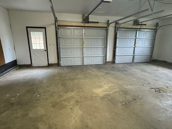 2nd image of 10475 Frazeysburg Rd