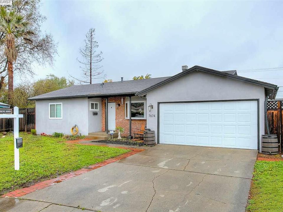 1st image of 7674 Jasmine Ct