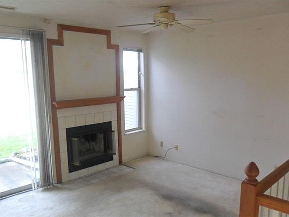5th image of 3274 Oceanline East Dr