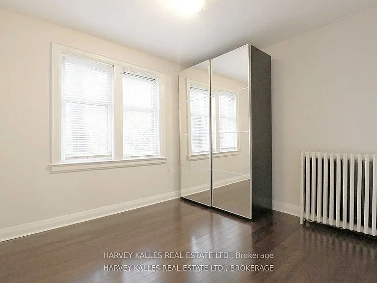1108 Yonge St #C — Photo 6