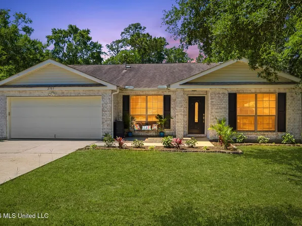 2505 Shelby Ln, Ocean Springs, MS 39564