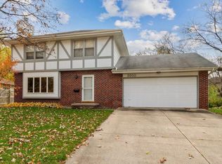 3910 Ross Rd, Ames, IA 50014