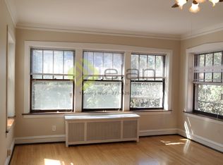 7705 N Sheridan Rd APT 2N, Chicago, IL 60626