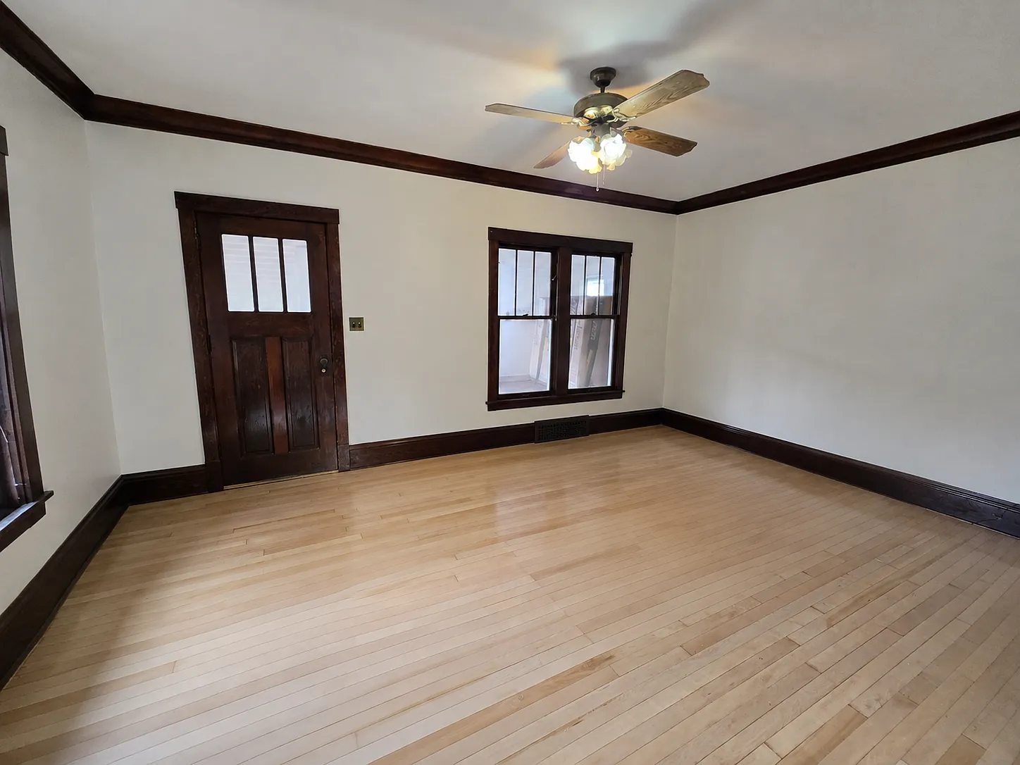 2 bed, 1.0 bath, 1028 sqft, $1,450 — Photo 4