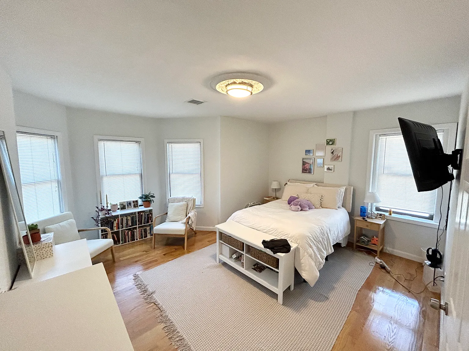 3 bed, 9999 sqft, $3,600 — Photo 4
