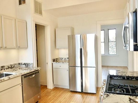 2nd image of 2541 W Belden Ave #A