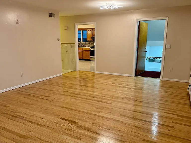 39 Henderson St #1 — Photo 29