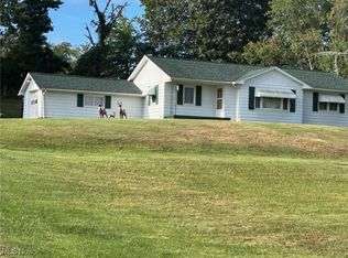 18284 National Rd, Gratiot, OH 43740