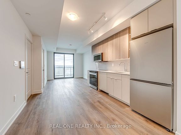 5th image of 2075 Lakeshore Rd #2010