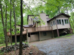 267 Kirkham Rd, Bushkill, PA 18324