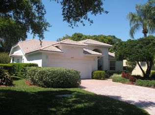 4216 Balmoral Way, Sarasota, FL 34238