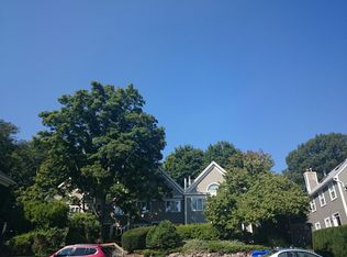 695 Hammond St, Brookline, MA 02467