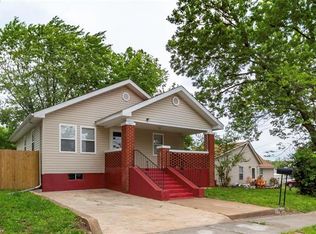 305 N Allen St, Bonne Terre, MO 63628